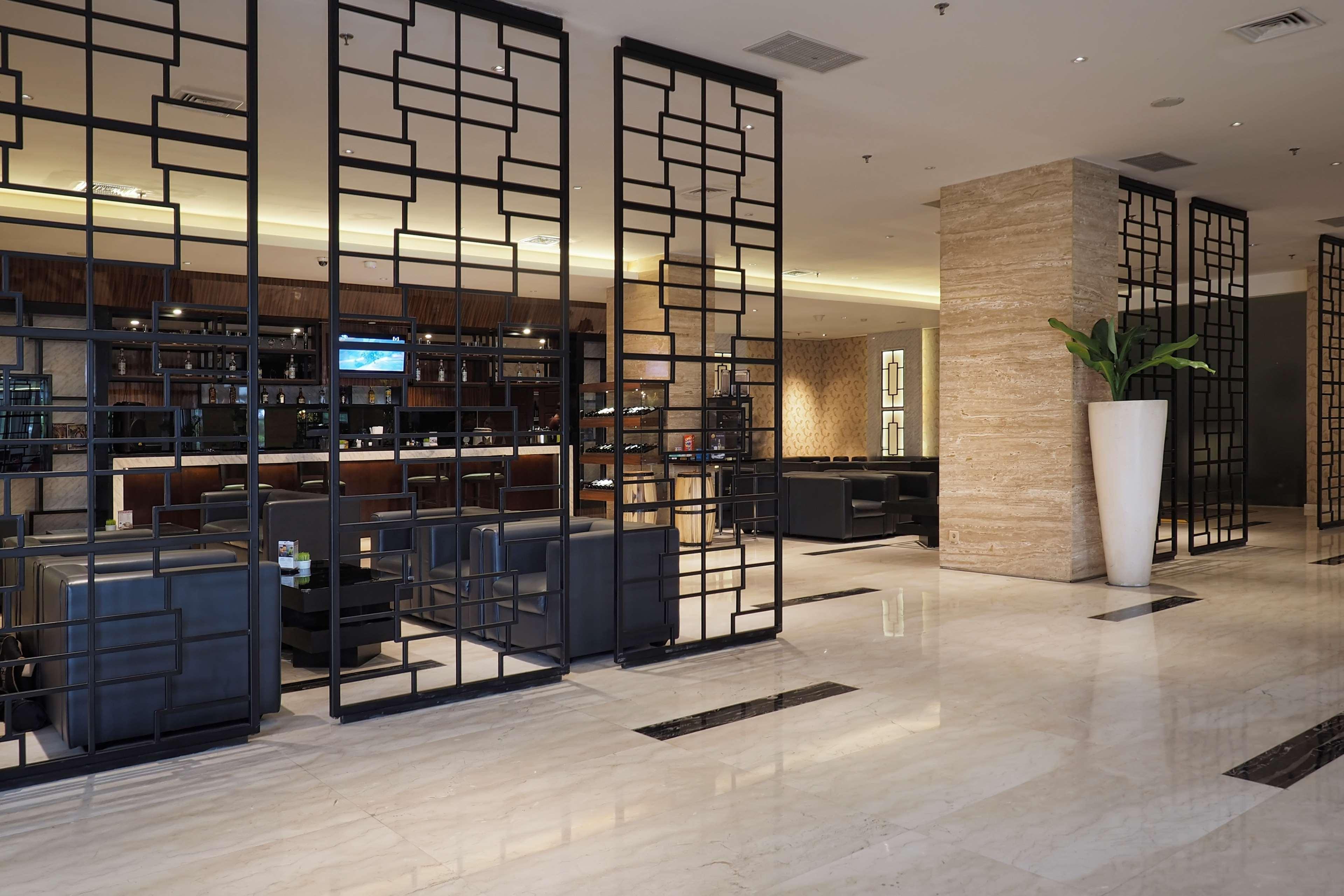 Grand Mercure Solo Baru Екстериор снимка