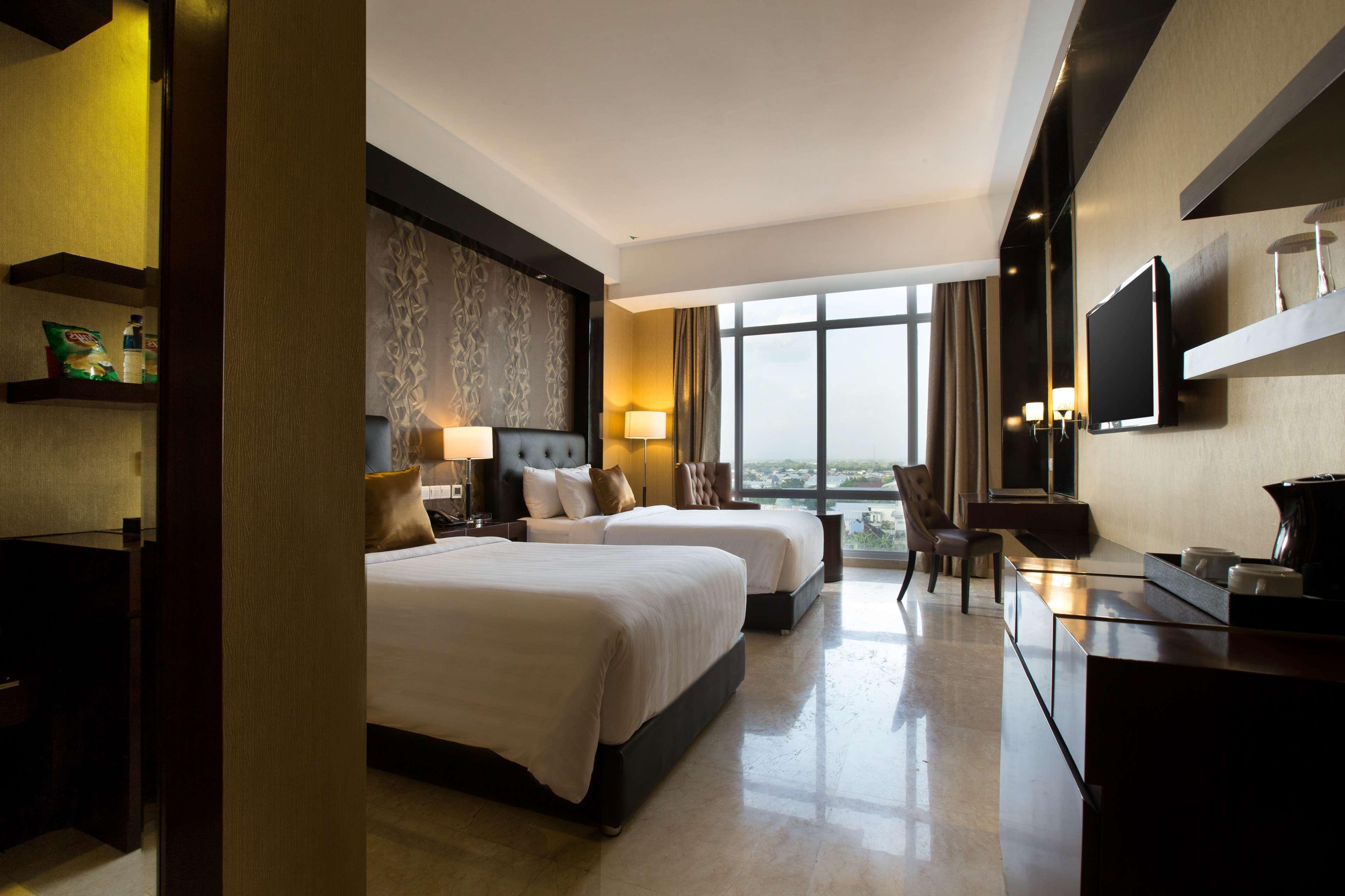 Grand Mercure Solo Baru Екстериор снимка