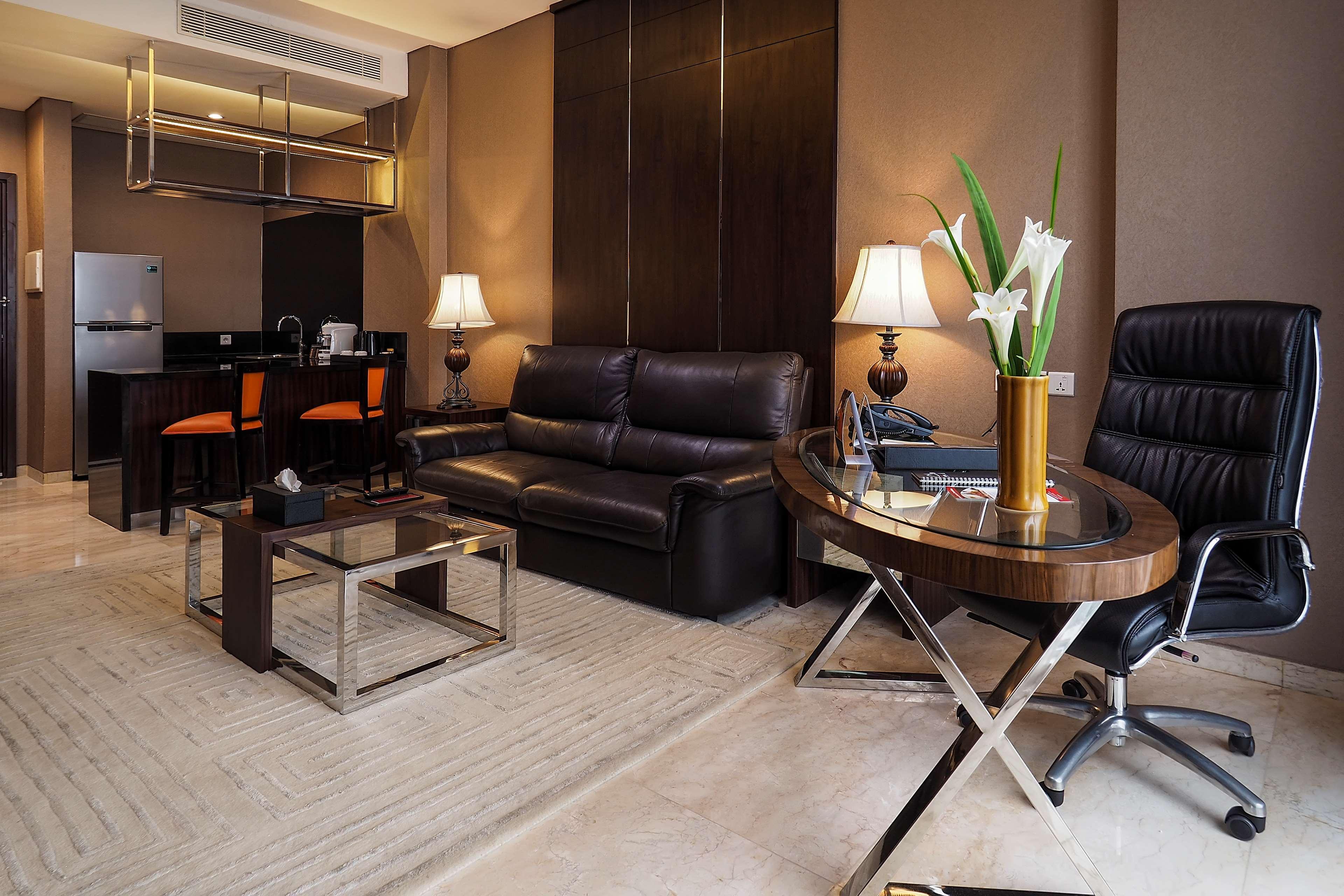 Grand Mercure Solo Baru Екстериор снимка